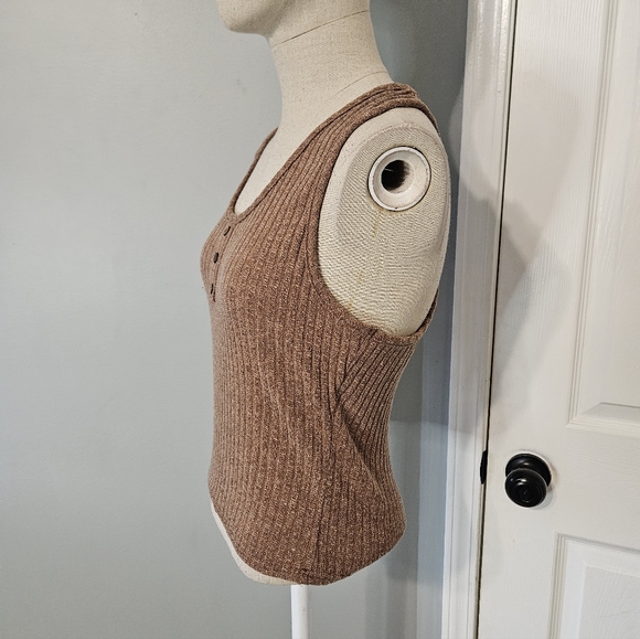 Olivia Rae Brown Ribbed Tank Top - Picture 2 of 5